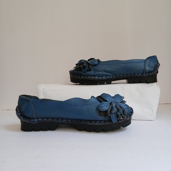 Vintage Handcrafted Blue Leather 3D Flower Slip-On Lug Sole Moccasins  Sz 7 - Picture 7 of 12